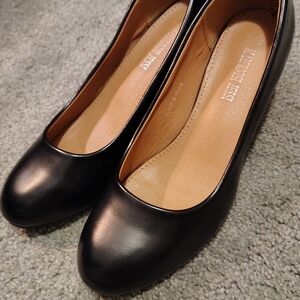 Elegant Black Women's Shoes